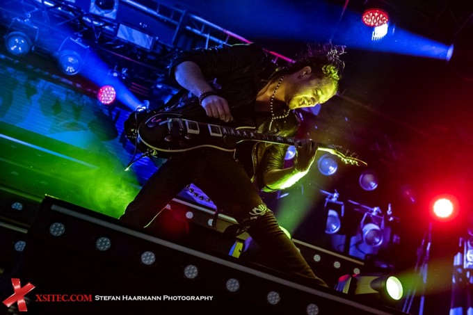 KISSIN&acute; DYNAMITE | 2023-01-07